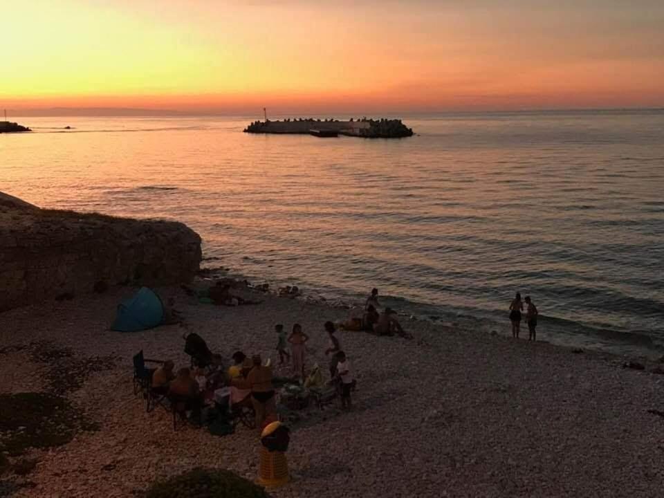 Villa Swamy Μπισέλιε Εξωτερικό φωτογραφία